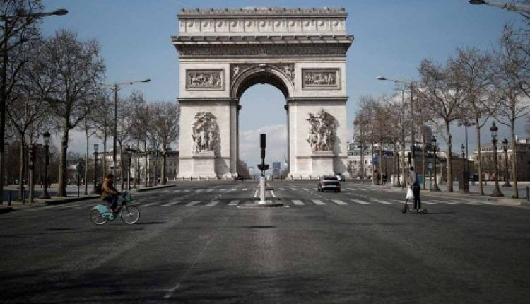 Bomba arco del triunfo