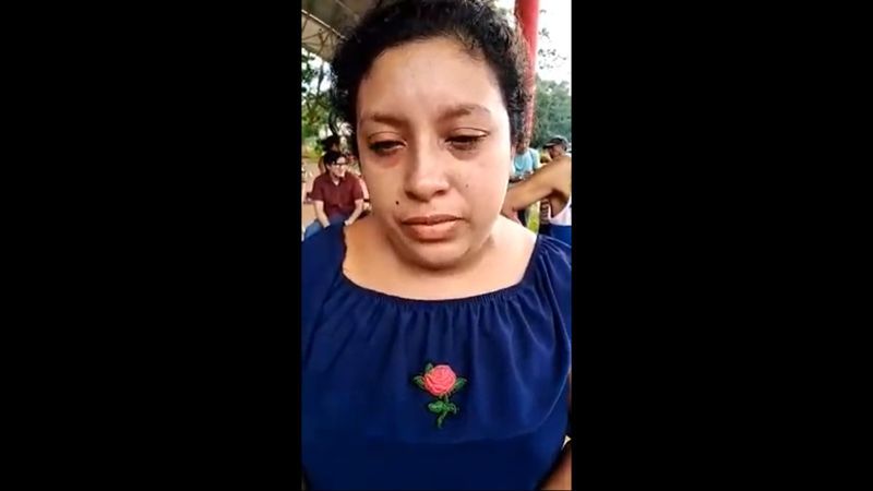 No te metas chula, sino te vas con ellos: amenaza de policías a esposa de detenido en La Esperanza. Noticias en tiempo real