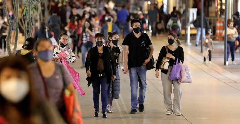 Exhortan a turistas al uso correcto y constante de cubrebocas