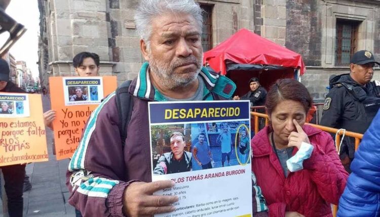 Se manifiestan familiares de joven desaparecido en Canadá