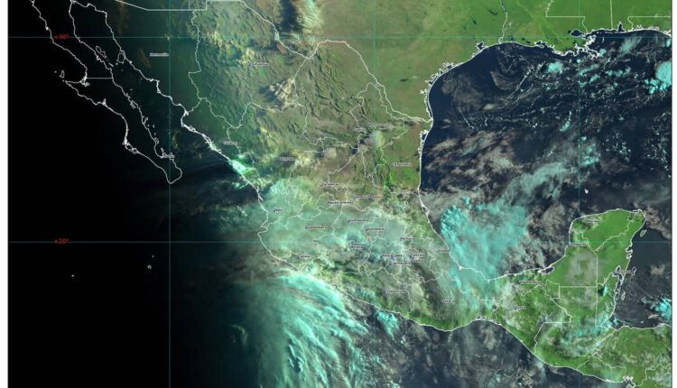 Se desplazará onda tropical N° 23 sobre el sureste de México