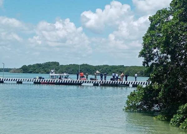 Asegura Semar narcosubmarino en Mahahual