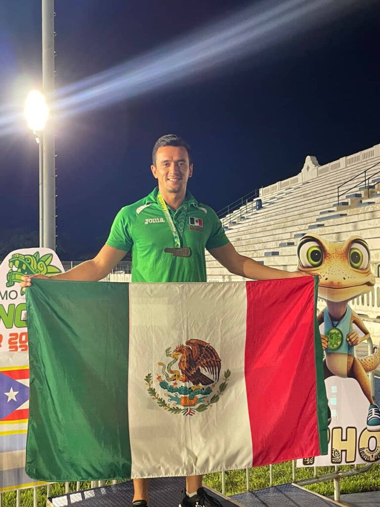 Conquistan quintanarroenses 25 medallas en Campeonato de atletismo