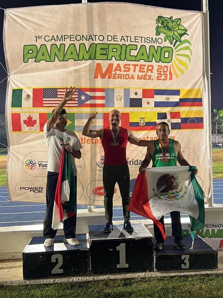 Conquistan quintanarroenses 25 medallas en Campeonato de atletismo