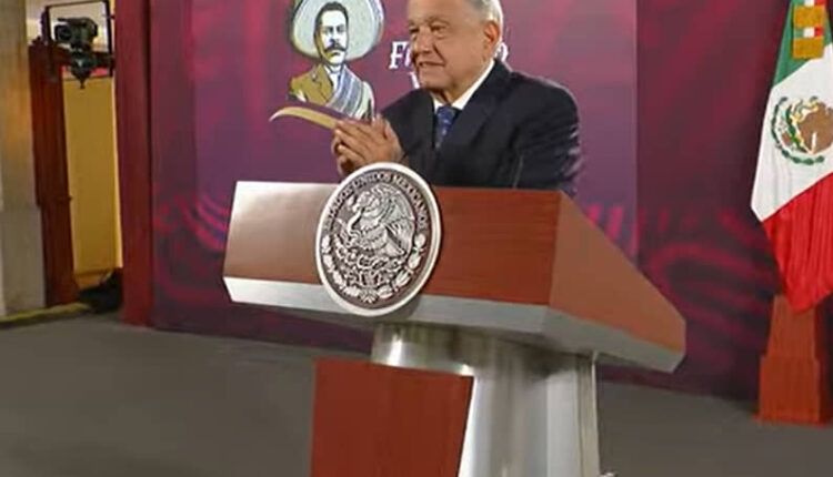 Expone López Obrador Cartas a Titular de Sedena en Caso Ayotzinapa para proceder contra militares