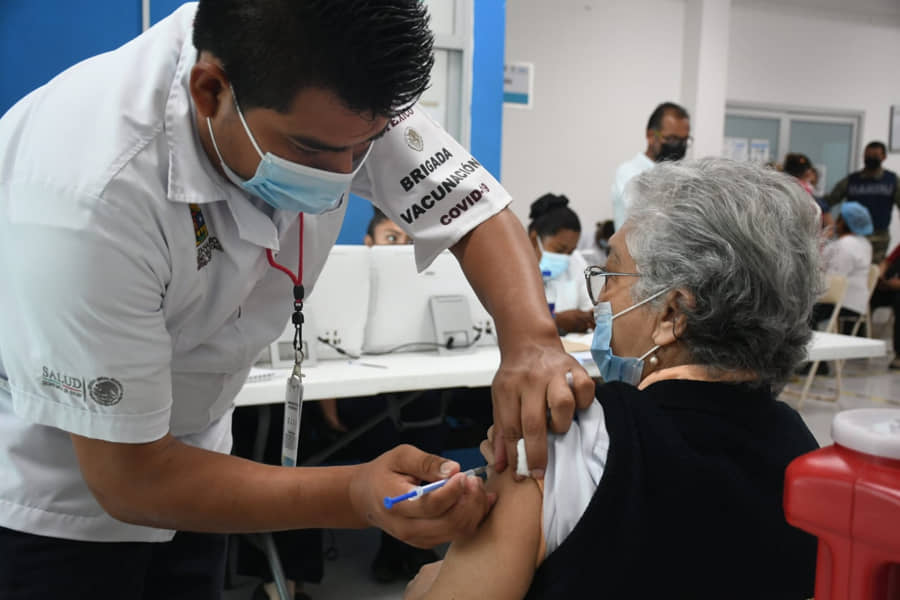 Inicia SESA jornada de vacunación en Chetumal