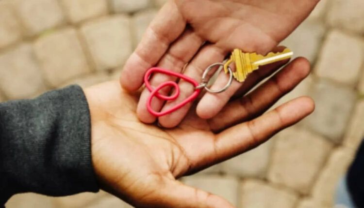 Impulsa comercio reforma a Airbnb para frenar abuso a menores