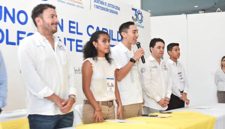 Se celebra en Solidaridad el Cabildo Adolescente