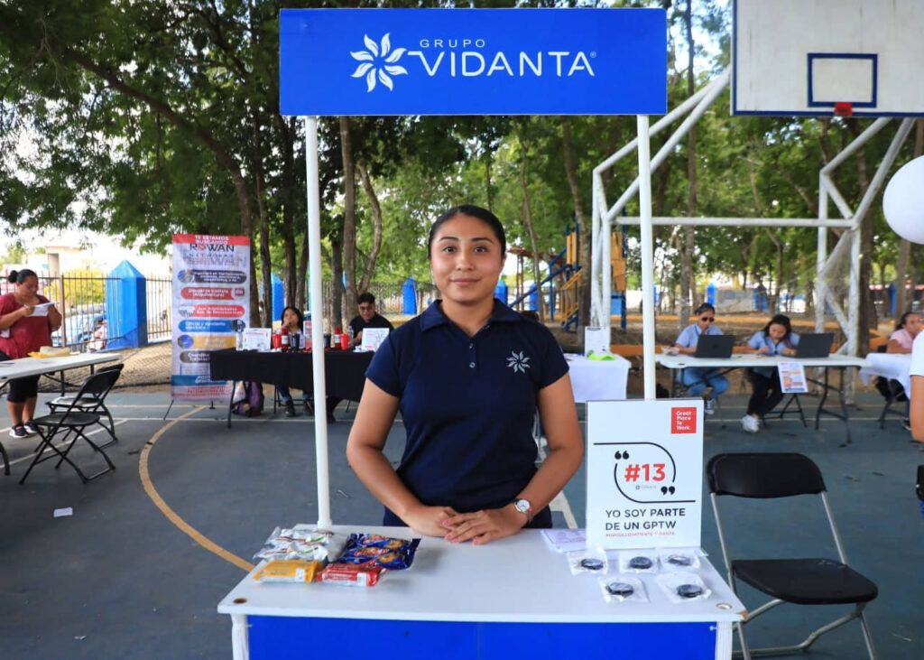 Realizan feria del empleo en Villas del Sol