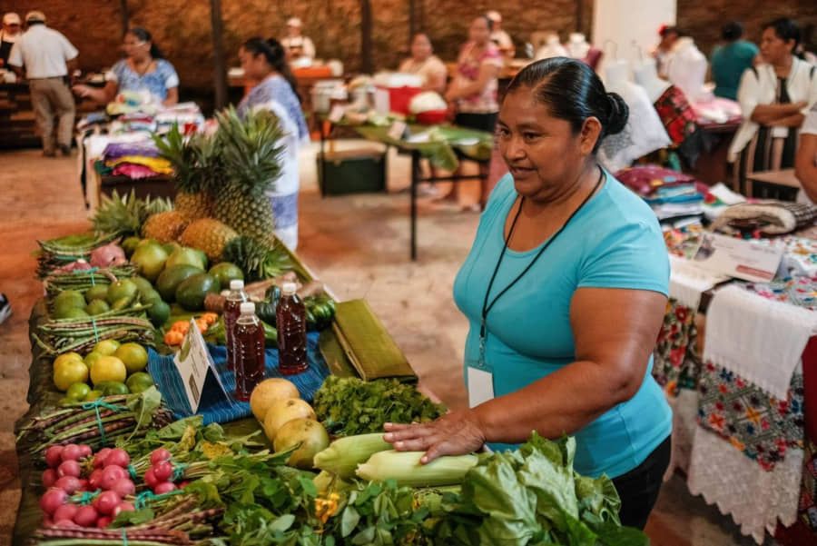 Impulsa la SEDE comercialización de productos quintanarroenses