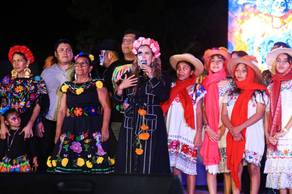 Participativa celebración de Día de Muertos en Solidaridad