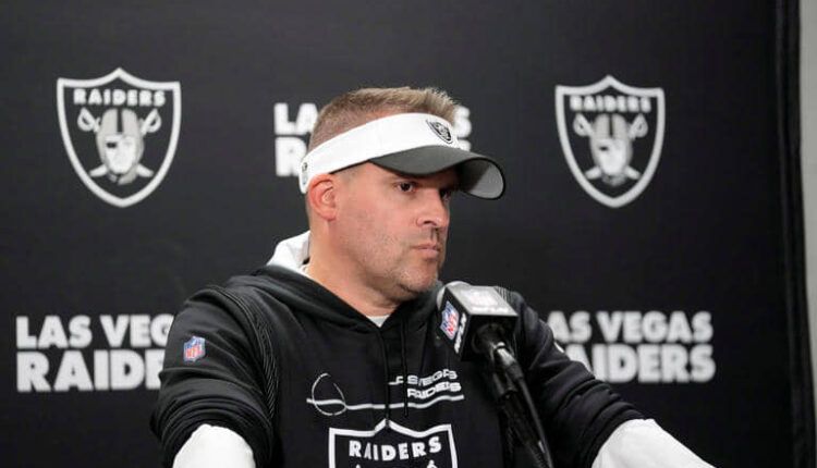 Raiders destituyen al entrenador McDaniels y al gerente general Ziegler