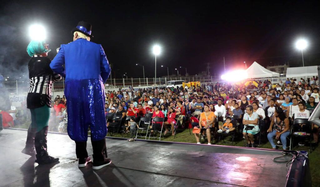 Lleva DIF a Puerto Aventuras la Macroposada Navideña 2023