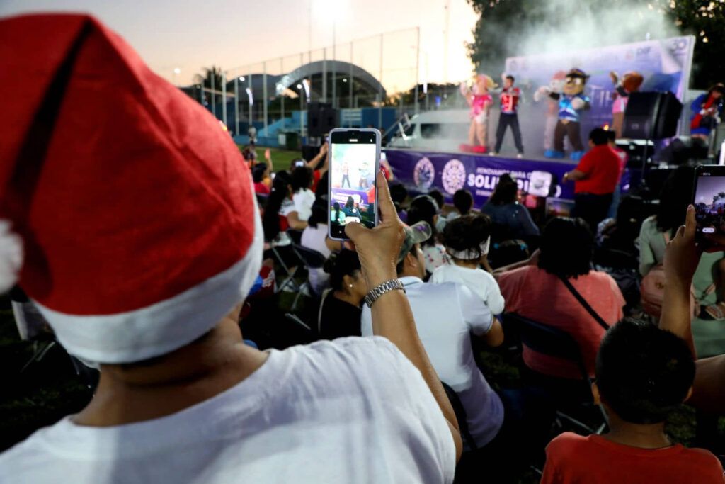 Lleva DIF a Puerto Aventuras la Macroposada Navideña 2023