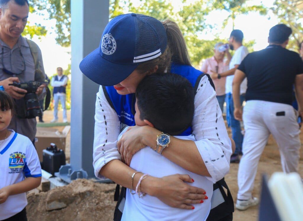 Constatan autoridades avances en renovación de parque y domo