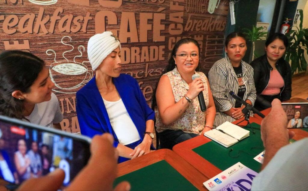 "Unidos por la Vida": Celebrando la Resiliencia de las Mujeres y Promoviendo la Salud"