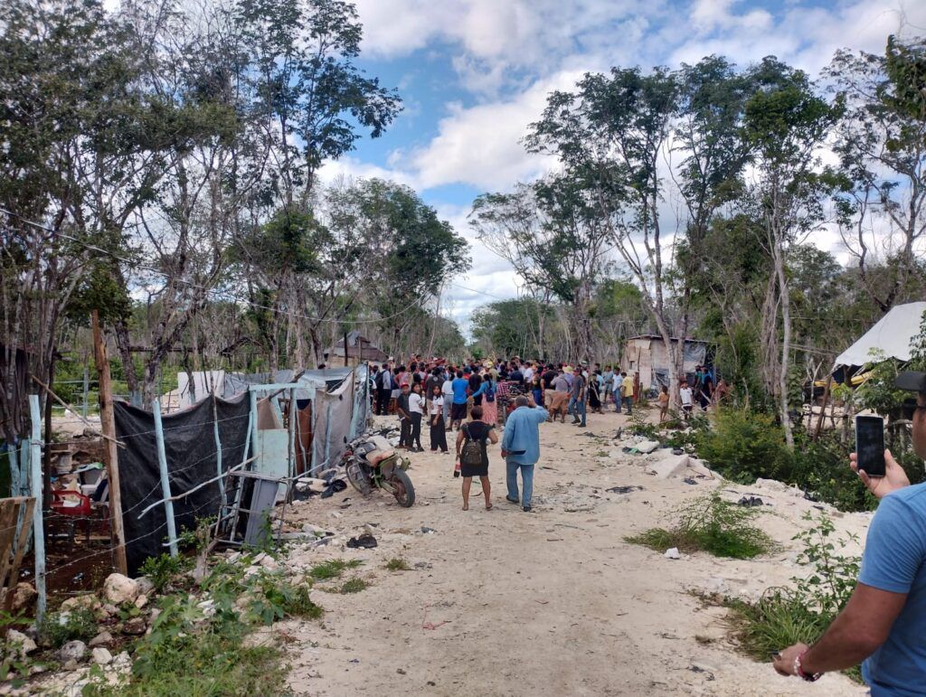 Operativo de desalojo en la colonia irregular ‘Las Torres’ de Playa del Carmen