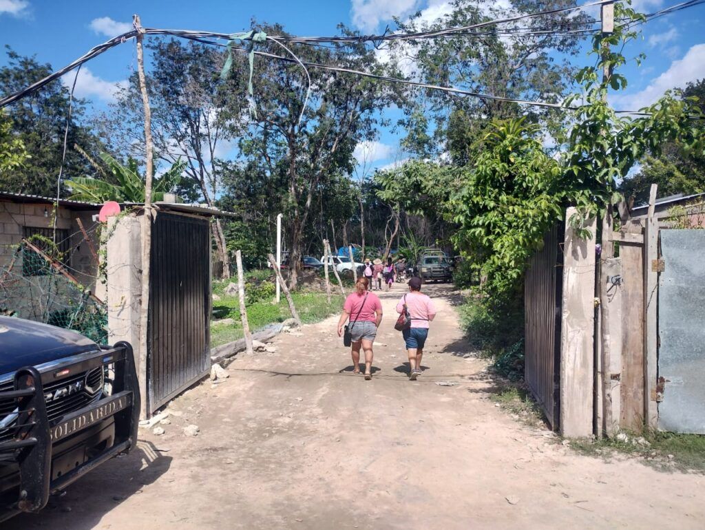 Operativo de desalojo en la colonia irregular ‘Las Torres’ de Playa del Carmen