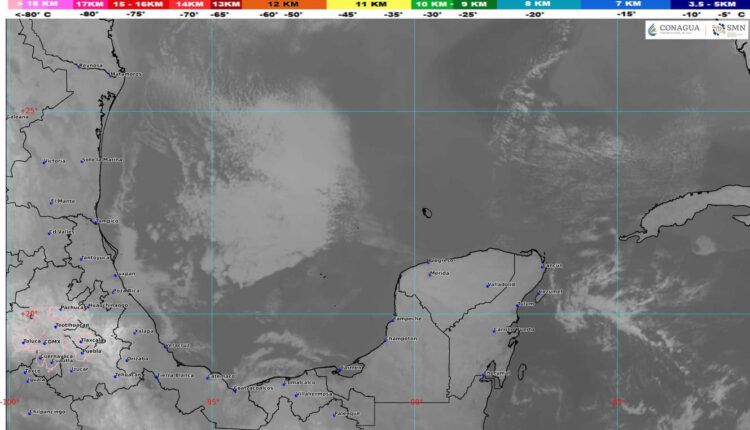 Para este martes se espera cielo nublado y temperaturas calurosas en Quintana Roo