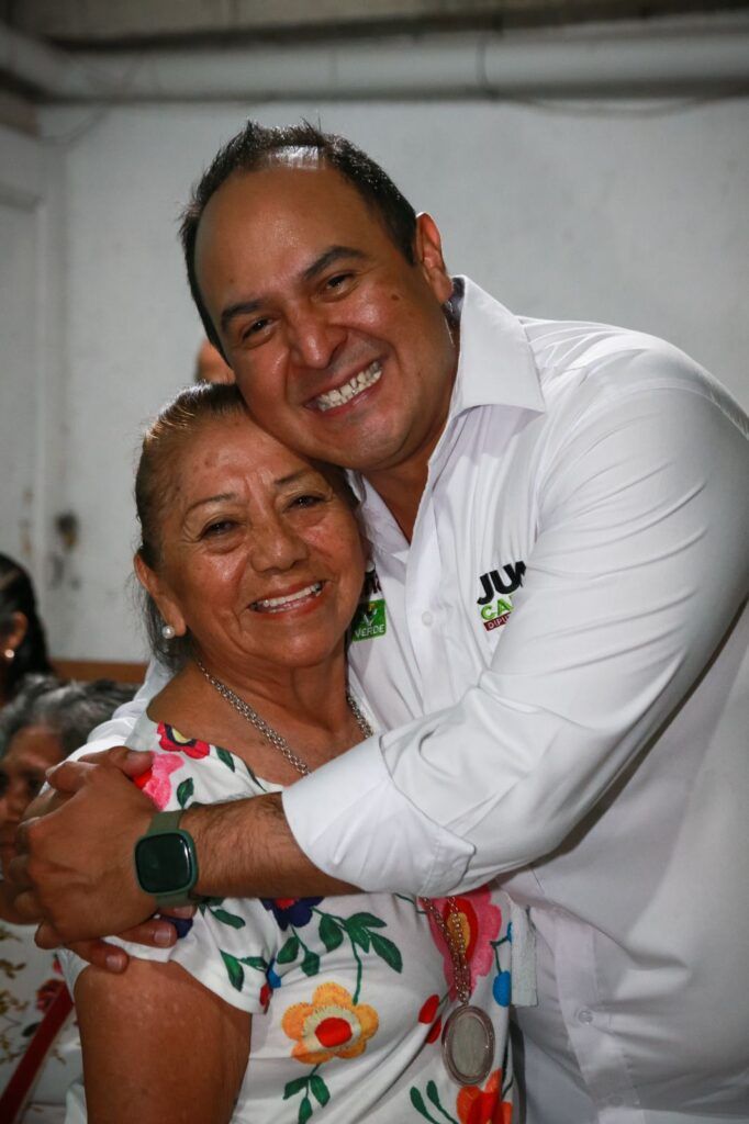 Juan Carrillo a favor más apoyo para las islas