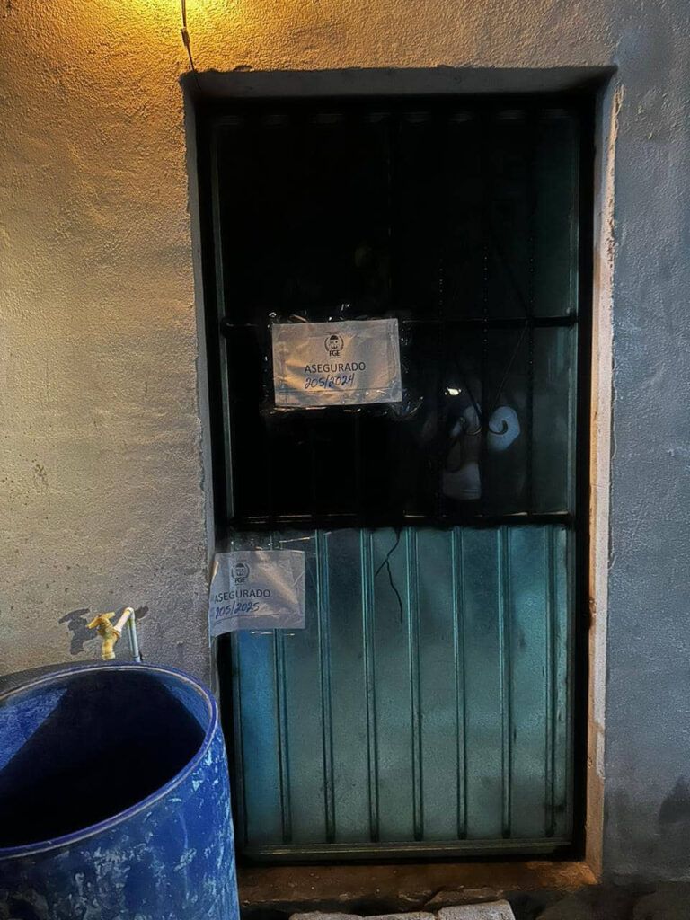 En cuatro cateos aseguran drogas y motocicletas