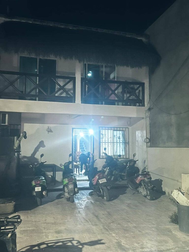 En cuatro cateos aseguran drogas y motocicletas