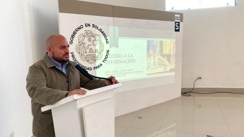 Imparten curso de “Acceso a la Información” a servidores públicos de Solidaridad