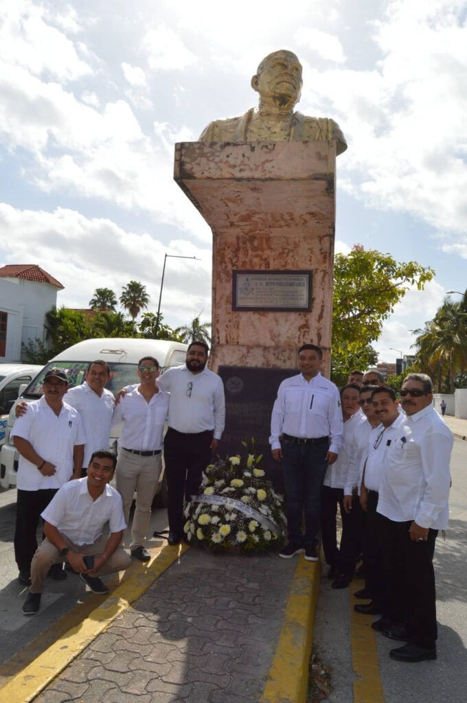 Gobierno de Playa del Carmen conmemora el 219 aniversario del natalicio de Benito Juárez
