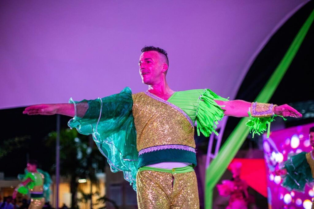 Vibrante cierre del “Carnaval del Pueblo” en Puerto Aventuras y Playa del Carmen