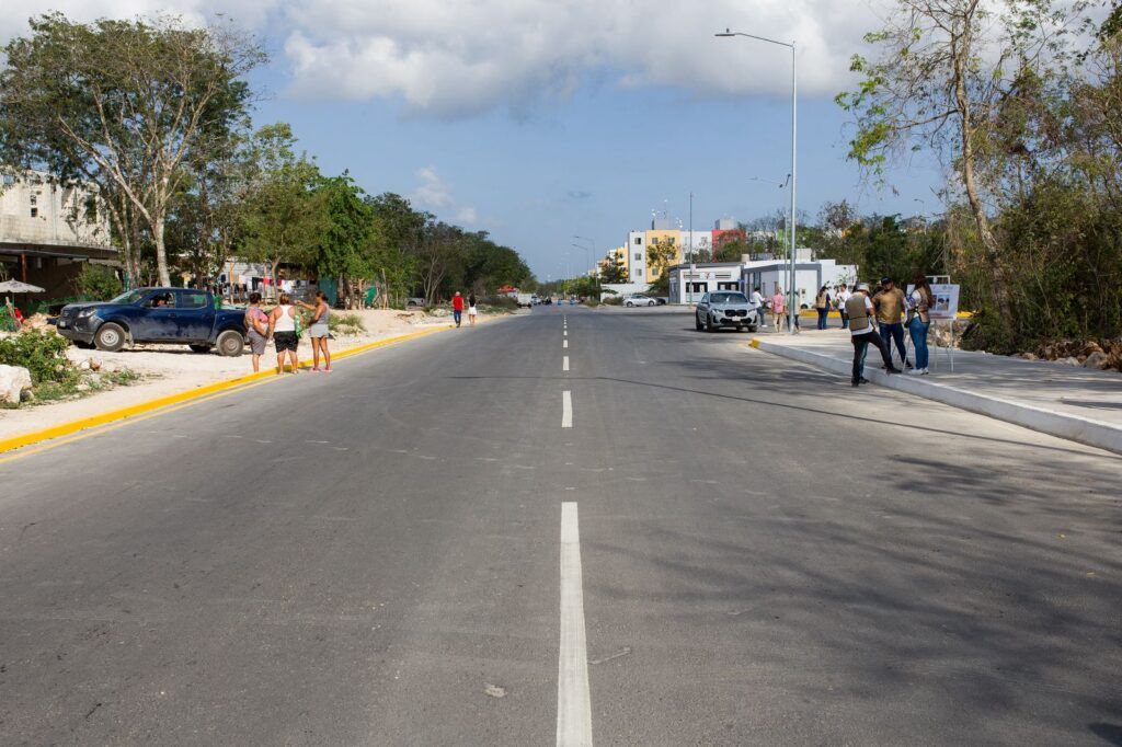 Más de 50 mil habitantes beneficiados con pavimentación de la avenida Constituyentes, en Misión de las Flores: Estefanía Mercado