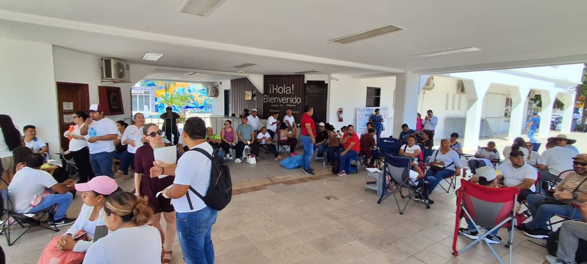 Maestros protestan en Playa del Carmen contra reforma que afecta a ...