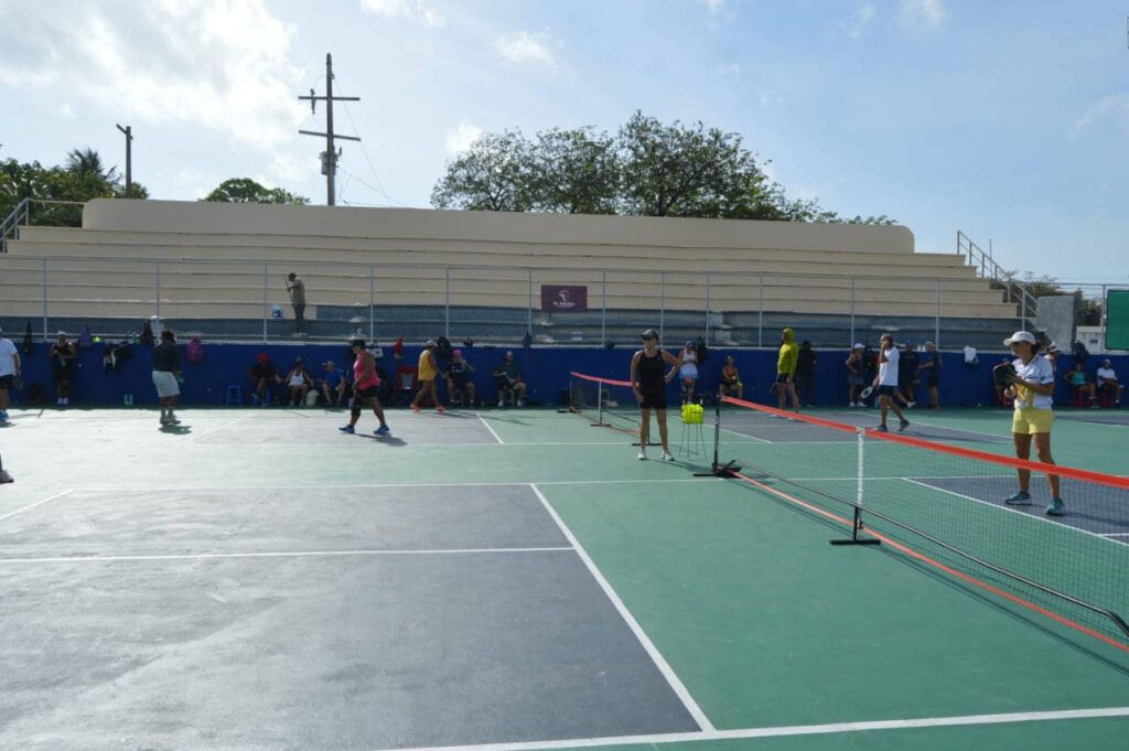 El color Arena Playa ya es visible en edificios públicos de Playa del Carmen