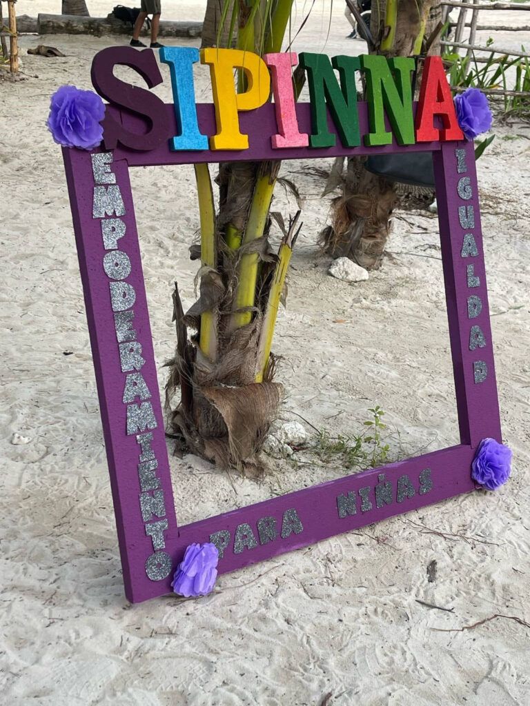 Funcionarias del Gobierno de Solidaridad comparten experiencias para inspirar a niñas y adolescentes