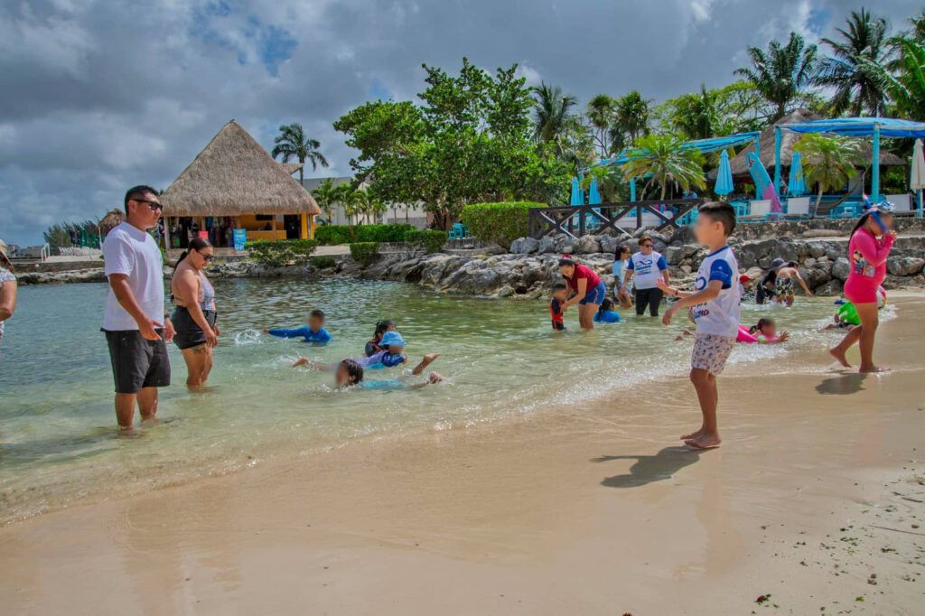 Celebran el Día Internacional del Autismo en Chankanaab