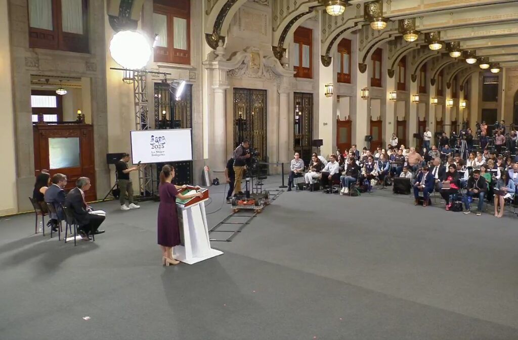 Secretario de Economía viajará a Washington tras llamada entre Sheinbaum y Trump