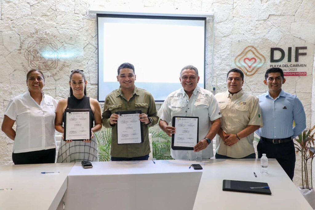 Firman convenio DIF Playa del Carmen y la Escuela de Enfermería Ignacio Chávez