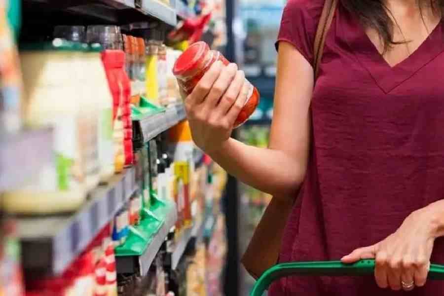 Ventas minoristas en México caen en abril tras cinco meses de alza