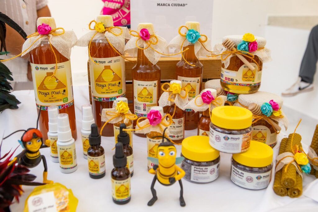 Estefanía Mercado impulsa a artesanos locales con la marca “Ciudad de Playa del Carmen” y consolida su inclusión en la economía del municipio