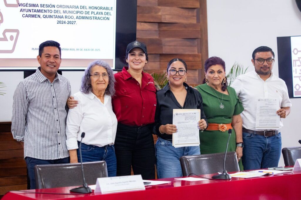 Aprueba Cabildo estímulos fiscales y declara el Teatro de la Ciudad recinto oficial para conmemorar el 32 aniversario de Playa del Carmen