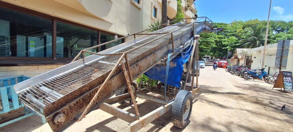 Vikingos Fit Club anuncia recuperación de su playa tras recale de sargazo en Playa del Carmen