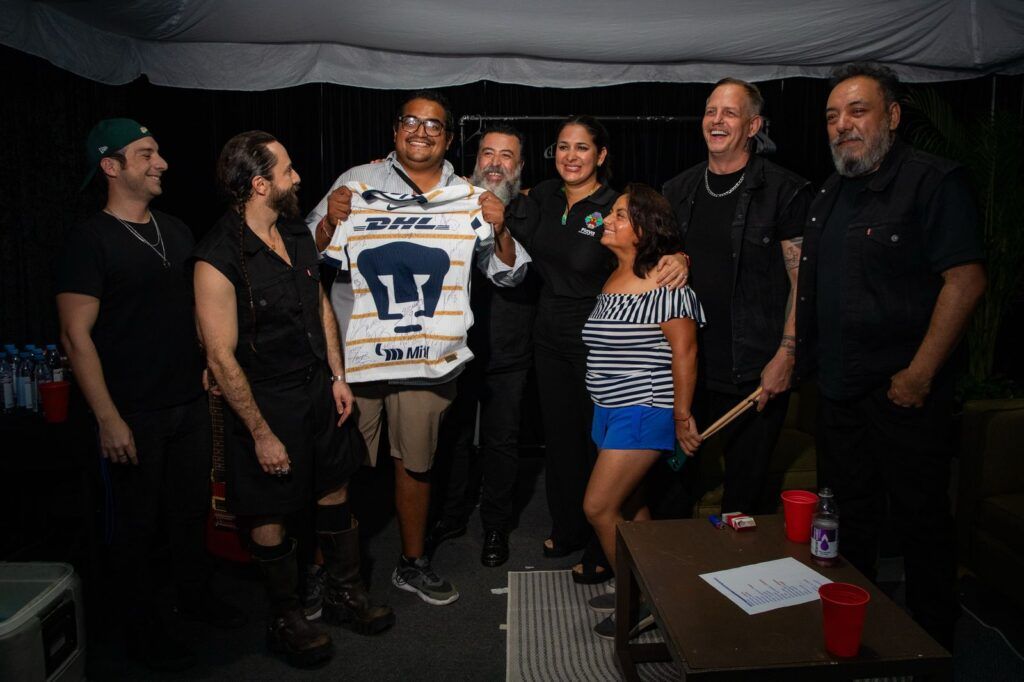 HISTÓRICA PARTICIPACIÓN DE ARTISTAS LOCALES EN LA FERIA DEL CARMEN 2025#PlayaDelcarmenhttps://t.co/wae4r5HL4B pic.twitter.com/lBVp0ilE0t— De Luna Noticias (@DeLunaNoticias1) July 14, 2025