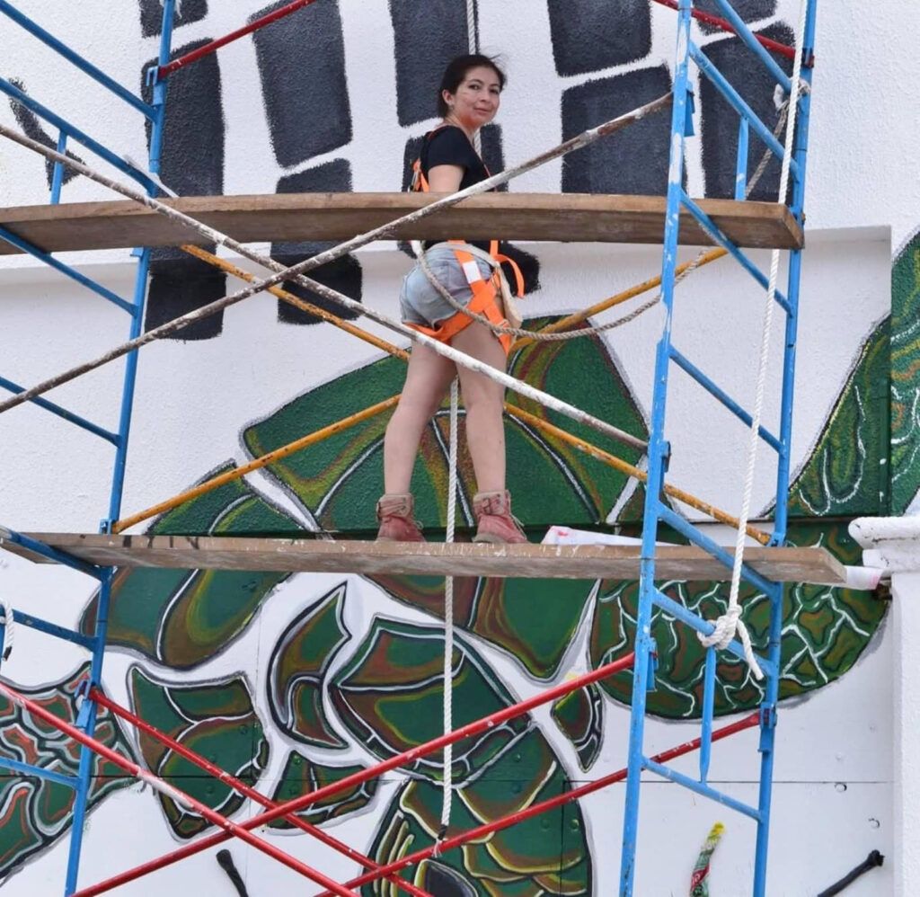 Invitan a la inauguración de la exposición “Huellas de Obscuridad y Tiempo”, de Verónica Ochoa