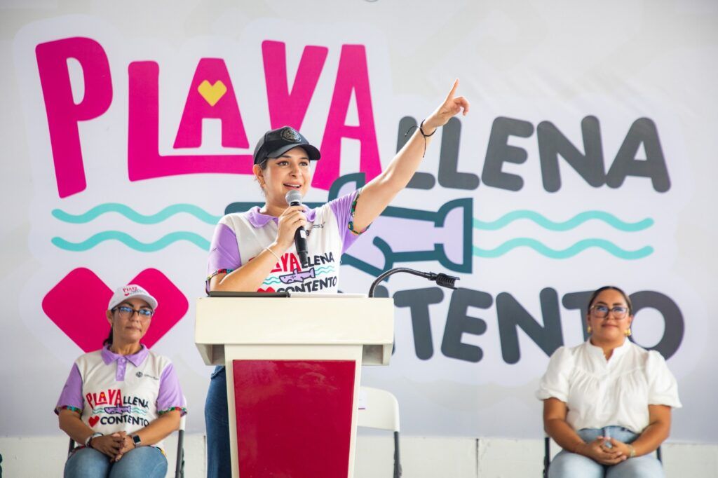 Entregan 3 mil despensas en Playa del Carmen del programa "Playa llena, Corazón contento"