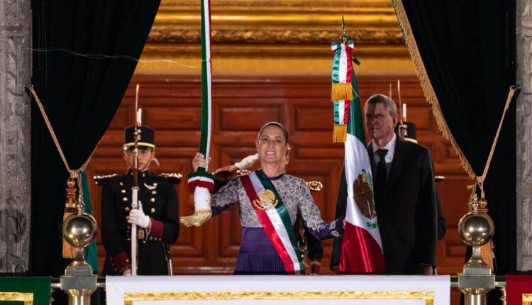 El Zócalo Testigo del Primer Grito de una Presidenta Mexicana