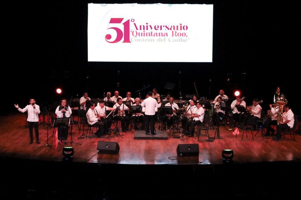 El impulso cultural de Estefanía Mercado enaltece el 51 aniversario de Quintana Roo
