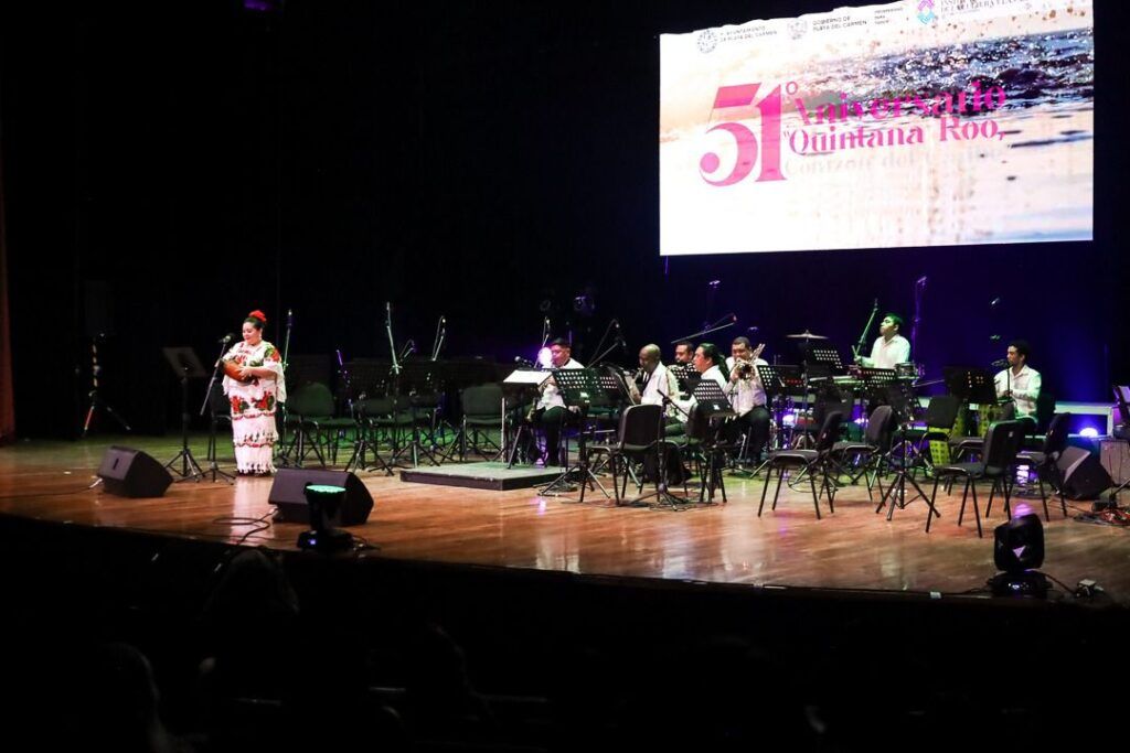 El impulso cultural de Estefanía Mercado enaltece el 51 aniversario de Quintana Roo