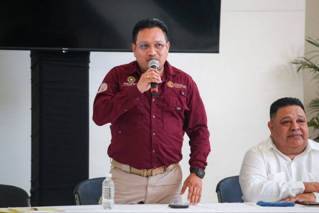 Gobierno de Estefanía Mercado entrega reconocimientos a integrantes de la Caravana Humanitaria de Playa del Carmen