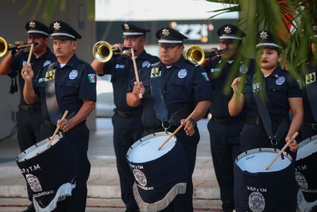 Gobierno de Playa del Carmen honra el legado de Andrés Quintana Roo