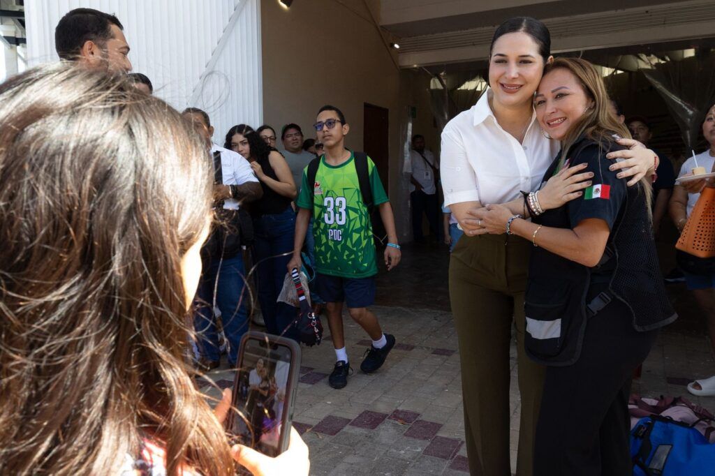 Estefanía Mercado abandera a selectivo de voleibol de sala de Playa del Carmen