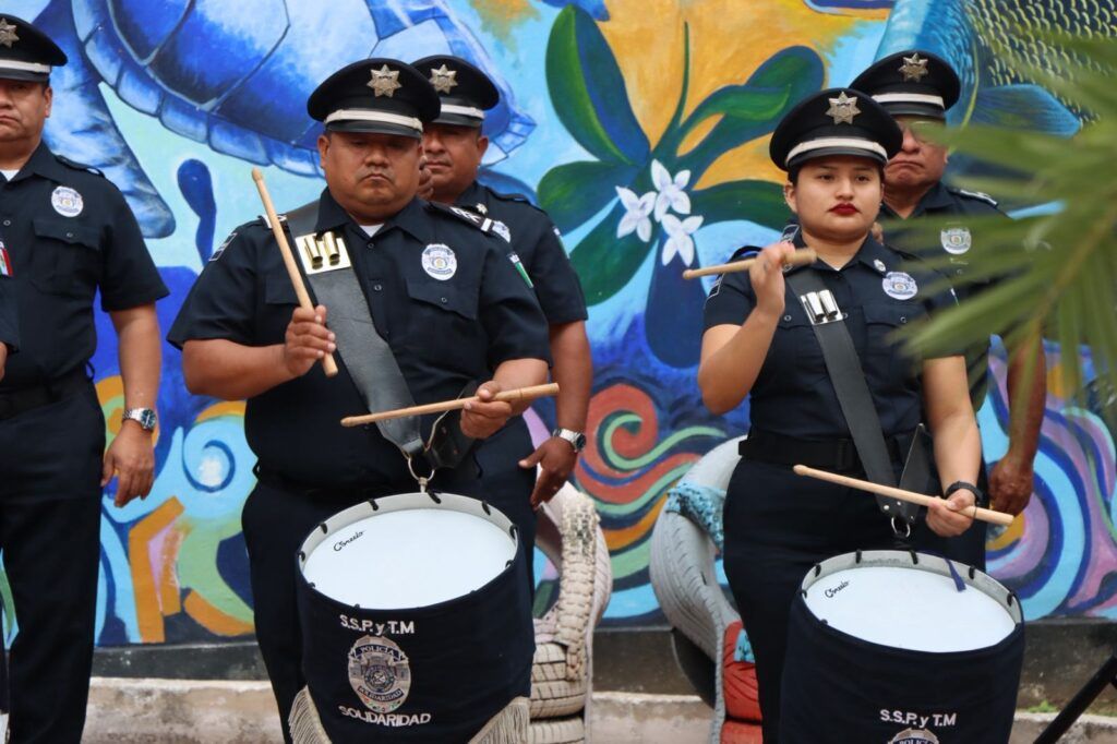 Gobierno de Playa del Carmen conmemora 51 aniversario de la Constitución de Quintana Roo